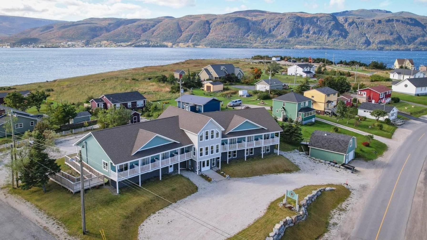 The Tides Inn Norris Point Exterior foto
